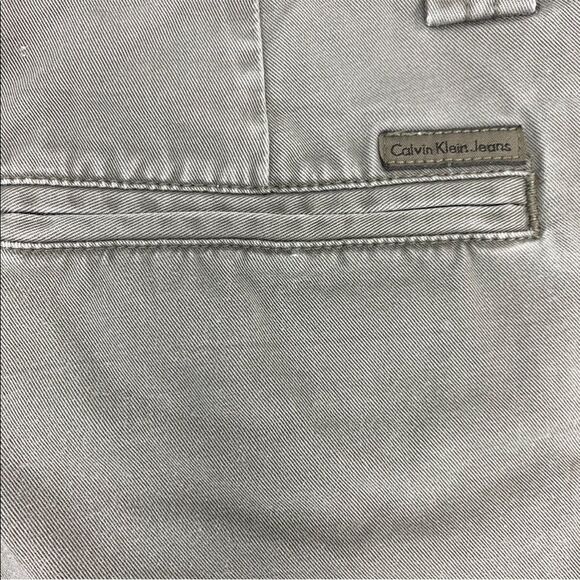 Calvin Klein Khaki Shorts size 12 Olive - Picture 4 of 5